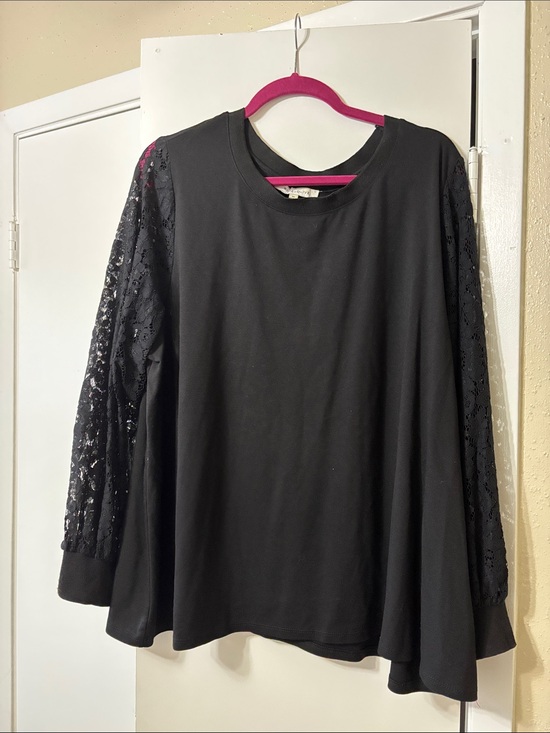Rose & Olive Tops - MOVING SALE!!  Rose & Olive Black Lace Sleeve Women's Sweatshirt